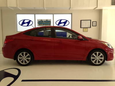 2013 Hyundai Accent  GLS