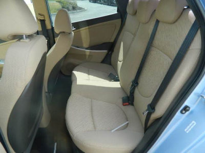 2012 Hyundai Accent  GLS