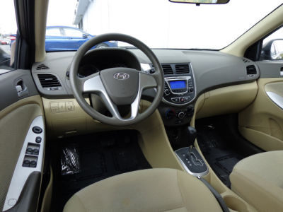 2012 Hyundai Accent  GLS