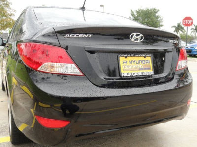 2012 Hyundai Accent GLS