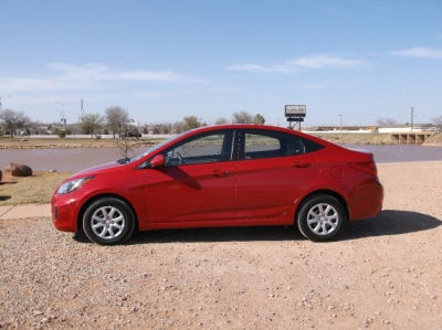 2012 Hyundai Accent  GLS