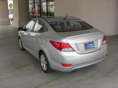2012 Hyundai Accent  GLS