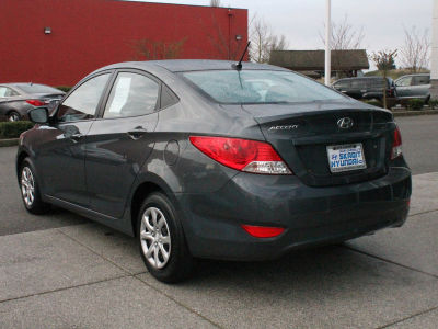 2012 Hyundai Accent GLS