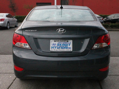 2012 Hyundai Accent GLS