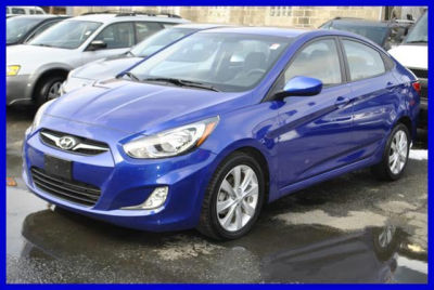 2012 Hyundai Accent  GLS