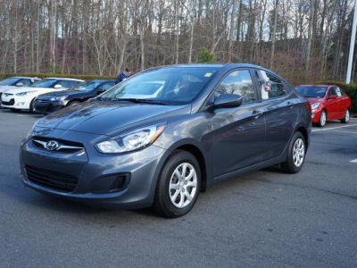 2013 Hyundai Accent  GLS