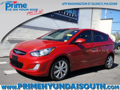 2012 Hyundai Accent  SE