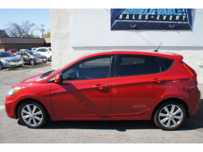 2012 Hyundai Accent SE