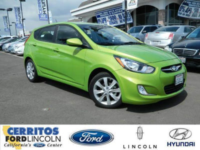 2012 Hyundai Accent  SE