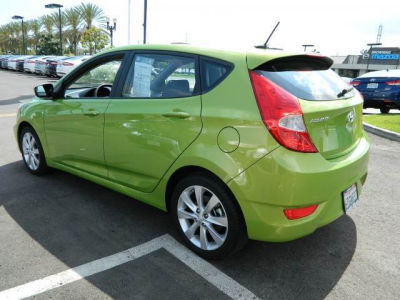 2012 Hyundai Accent  SE