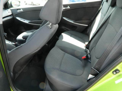 2012 Hyundai Accent  SE