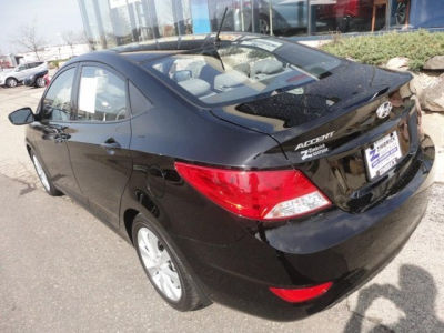 2012 Hyundai Accent  GLS