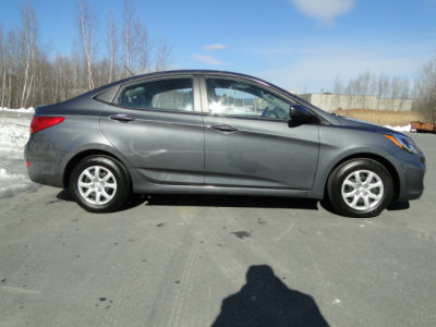 2012 Hyundai Accent GLS