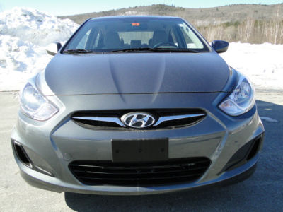 2012 Hyundai Accent GLS