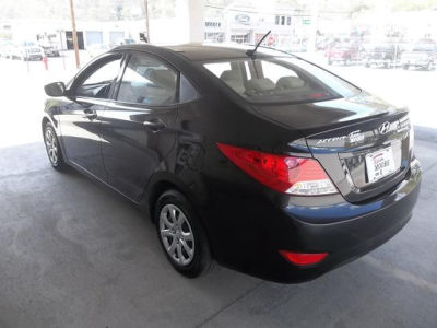 2012 Hyundai Accent GLS