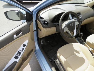 2012 Hyundai Accent  GLS