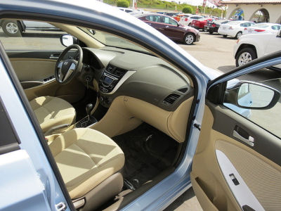 2012 Hyundai Accent  GLS