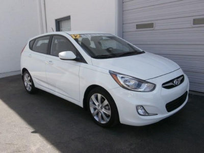 2012 Hyundai Accent SE