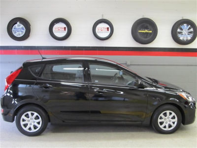 2012 Hyundai Accent  GS