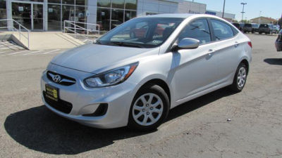 2012 Hyundai Accent  GLS