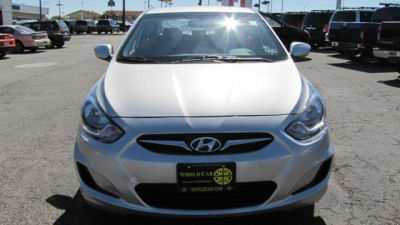 2012 Hyundai Accent  GLS