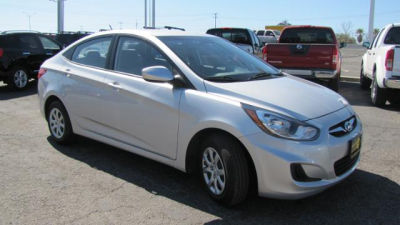 2012 Hyundai Accent  GLS