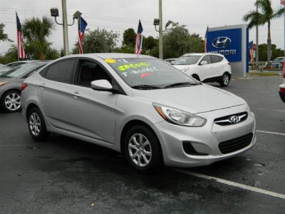 2013 Hyundai Accent  GLS