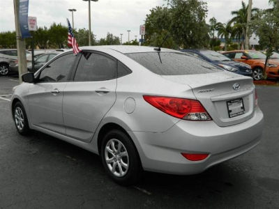 2013 Hyundai Accent  GLS