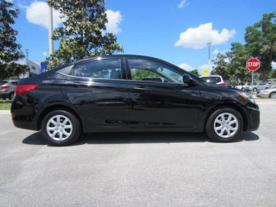2012 Hyundai Accent  GLS