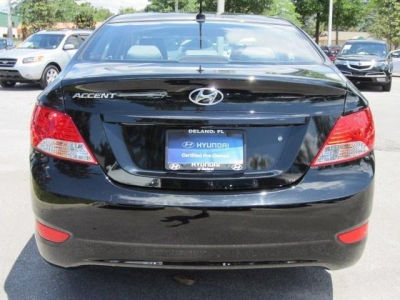 2012 Hyundai Accent  GLS