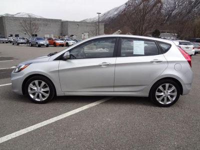2012 Hyundai Accent  SE