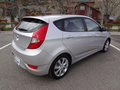 2012 Hyundai Accent  SE