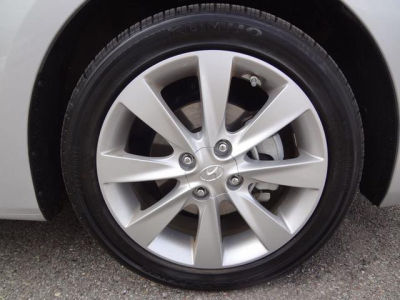 2012 Hyundai Accent  SE