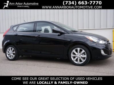 2012 Hyundai Accent  SE