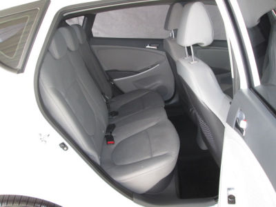 2012 Hyundai Accent  SE