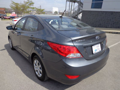 2013 Hyundai Accent  GLS
