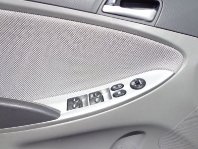 2013 Hyundai Accent  GLS