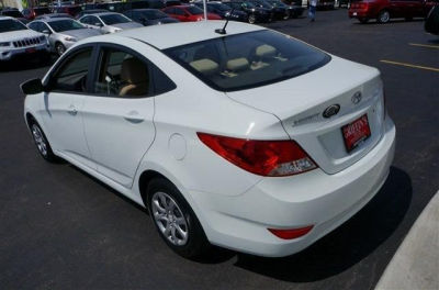 2012 Hyundai Accent  GLS