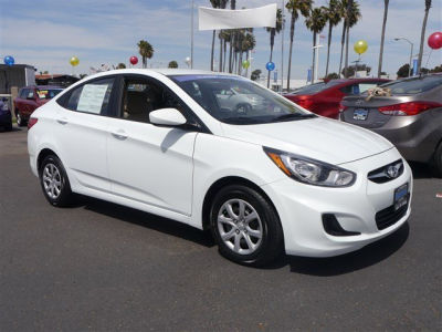 2012 Hyundai Accent  GLS