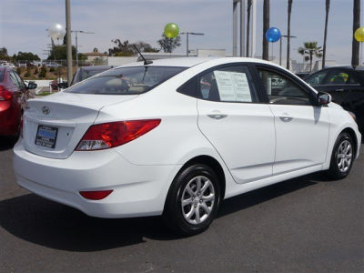 2012 Hyundai Accent  GLS