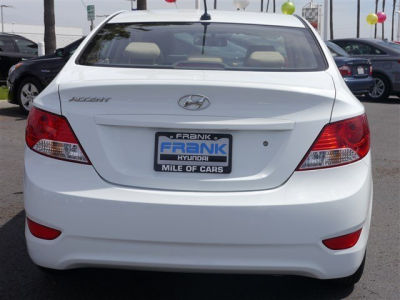 2012 Hyundai Accent  GLS