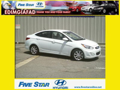 2012 Hyundai Accent  GLS