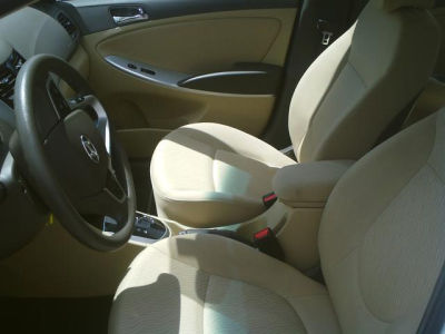 2012 Hyundai Accent  GLS