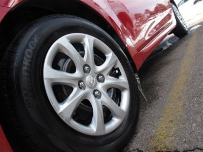 2012 Hyundai Accent  GLS