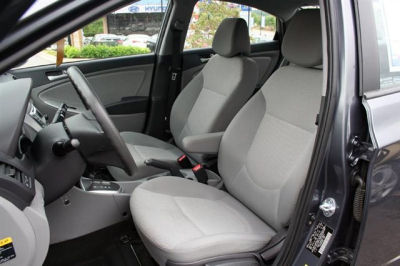 2012 Hyundai Accent  GLS