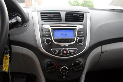 2012 Hyundai Accent  GLS
