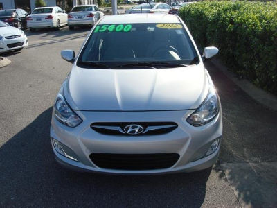 2012 Hyundai Accent  GLS