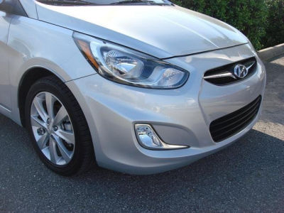 2012 Hyundai Accent  GLS