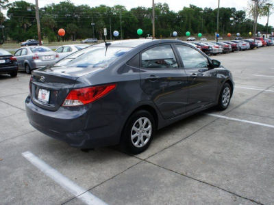2012 Hyundai Accent  GLS