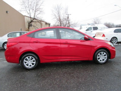 2012 Hyundai Accent  GLS